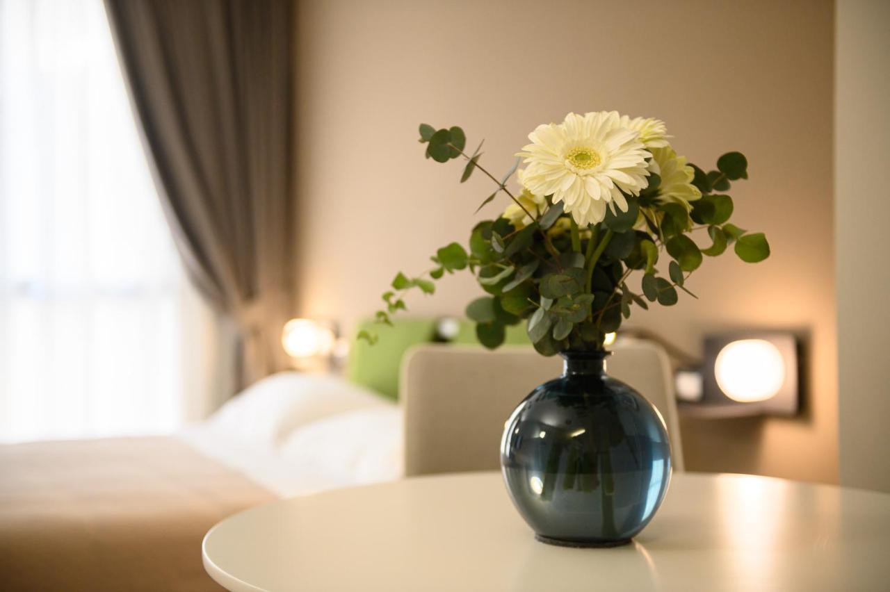 Alma 4* Naples